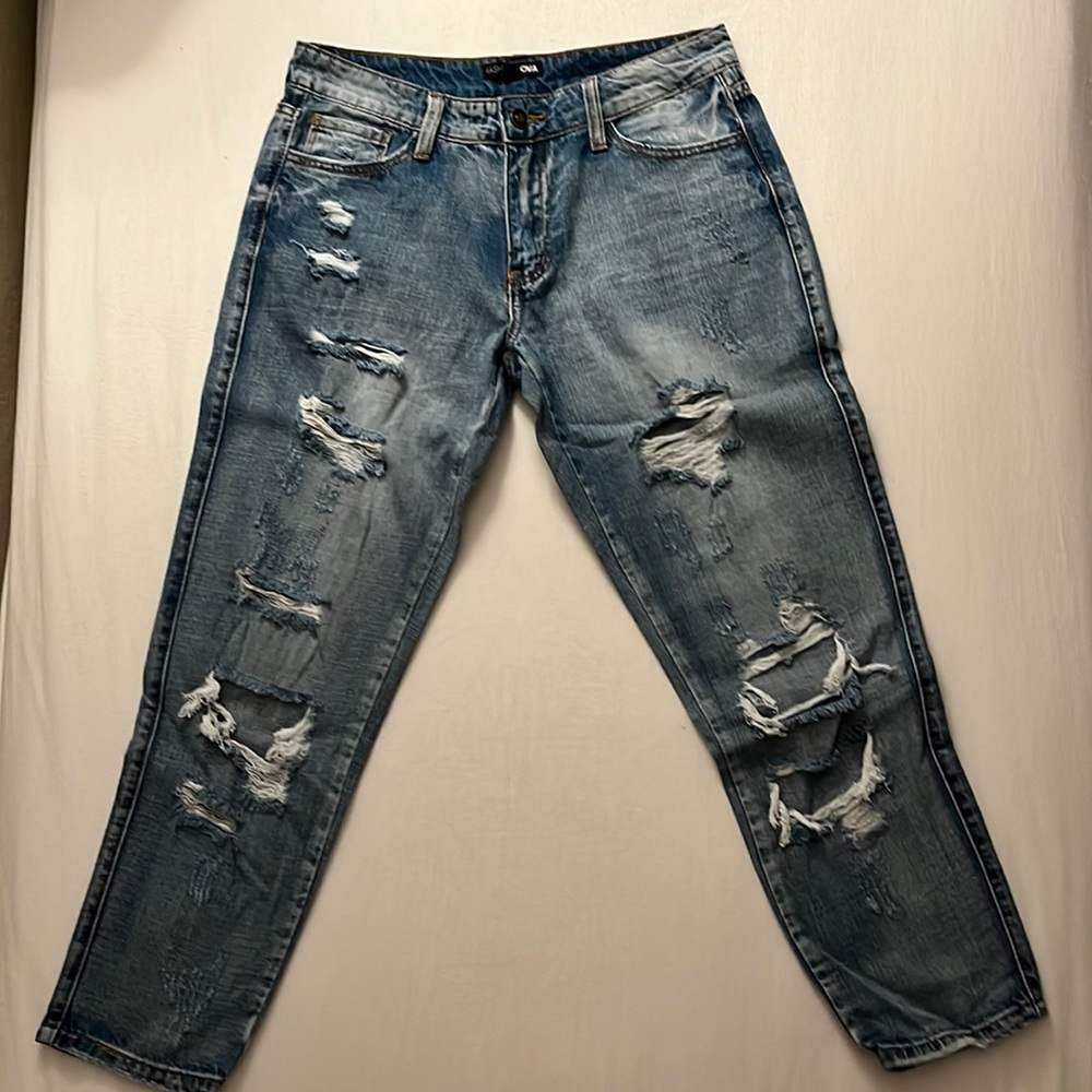 Fashion Nova Distressed Boyfriend Jeans, Size 5 (27), Blue Medium Wash Denim